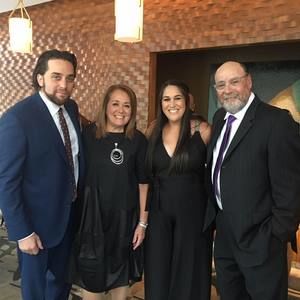 Meet your Posher, Casey